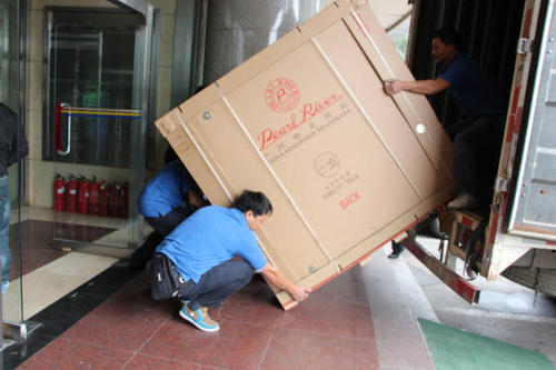 宣威钢琴贵重工艺品无忧运